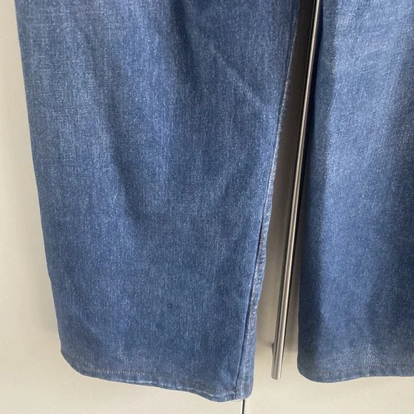 Ecru Denim-Print Wide-Leg Sweatpants - Picture 12 of 13